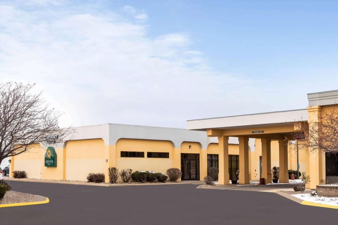 La Quinta Inn By Wyndham Davenport & Conference Center Bagian luar foto